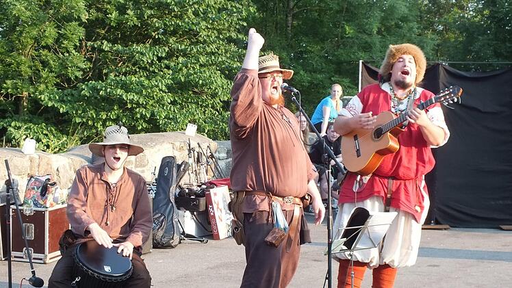 Auch Barden und Sänger sind unterwegs. Foto: Coburger Mittelalter und Fantasy