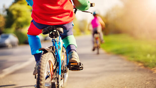 Kinderfahrrad, Kinder auf dem Fahrrad