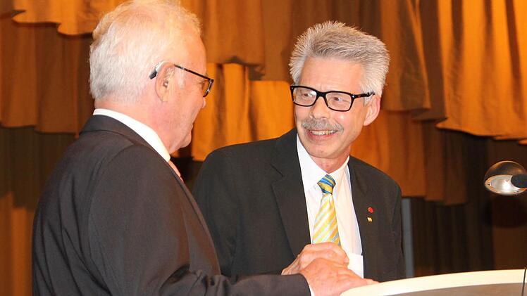 Rudolf Handwerker mit dem Bürgermeister von Lindesberg in Schweden, Arnold Bengtsson