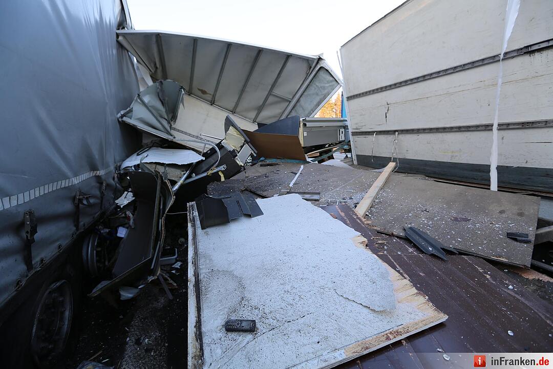 Schwerer Auffahrunfall auf der A9 bei Bayreuth