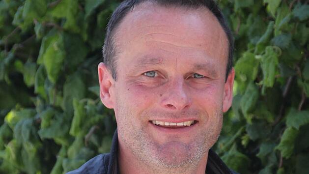 Der Kulmbacher Armin Eck wurde 1989 mit dem FC Bayern M&uuml;nchen Deutscher Meister und ist jetzt Inhaber einer Nachwuchs-Fu&szlig;ballschule sowie Trainer des Bezirksligisten ATS Kulmbach. Foto: Christian Schuberth