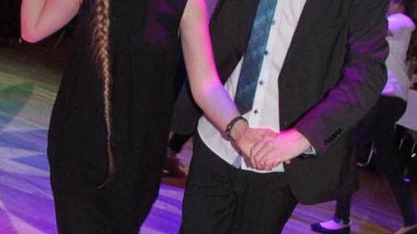 Auch die jüngeren Geschwister waren beim Abiball mit dabei. Foto: Sonja Adam