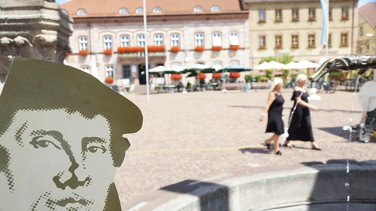 Luther schaut am Mittwoch, 12. Juli, mit drei Trucks der Landeskirche am Marktplatz vorbei.Foto: Arkadius Guzy