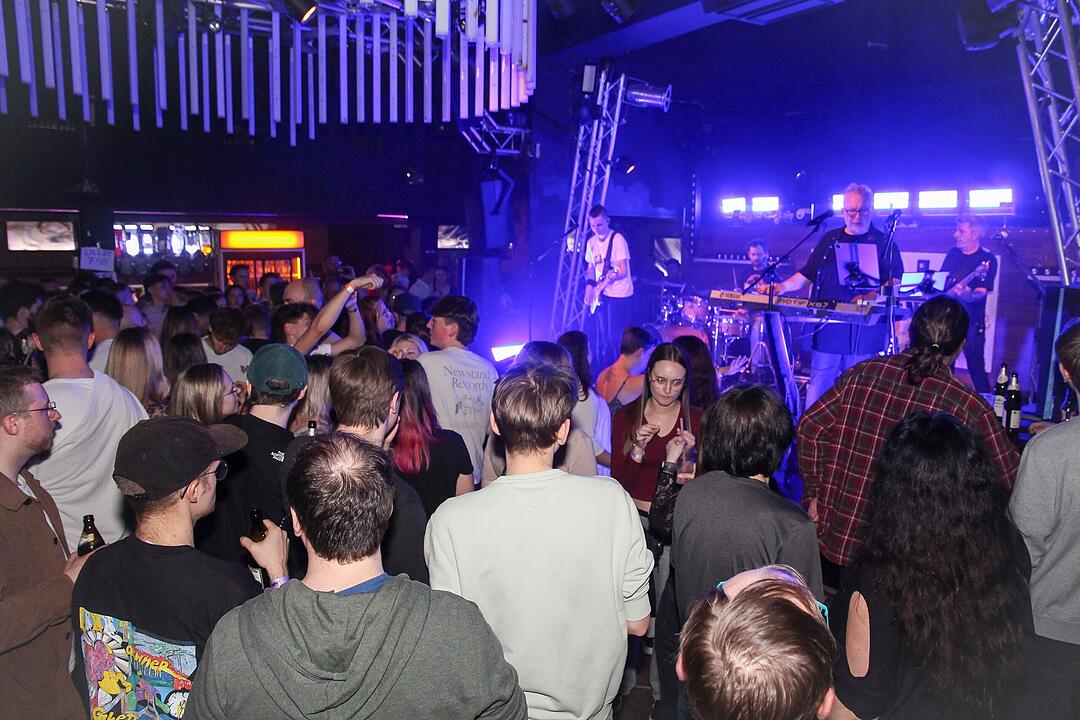 RADSPITZ live im Schwingen Nightlife