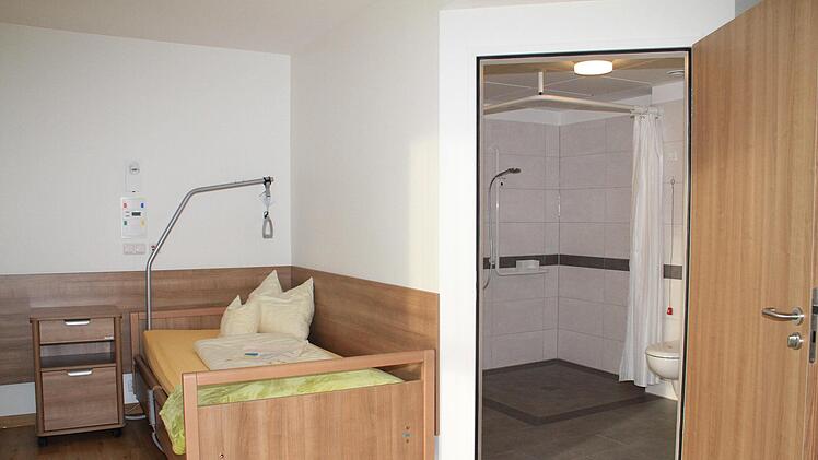 Die barrierefreien Patientenzimmer verfügen über Hotelstandard.