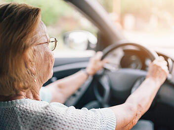 Autofahren, Demenz, Fahrtauglichkeit, Alternativen