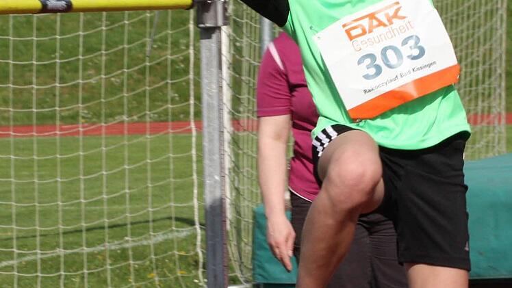 Lilian Heid (TV/DJK Hammelburg) gewann den Vierkampf der W12 vor ihrer Teamgefährtin Elisa Eich.