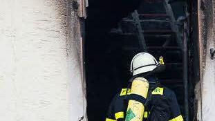 Atemschutzträger im Einsatz. Foto: Tobias Köpplinger