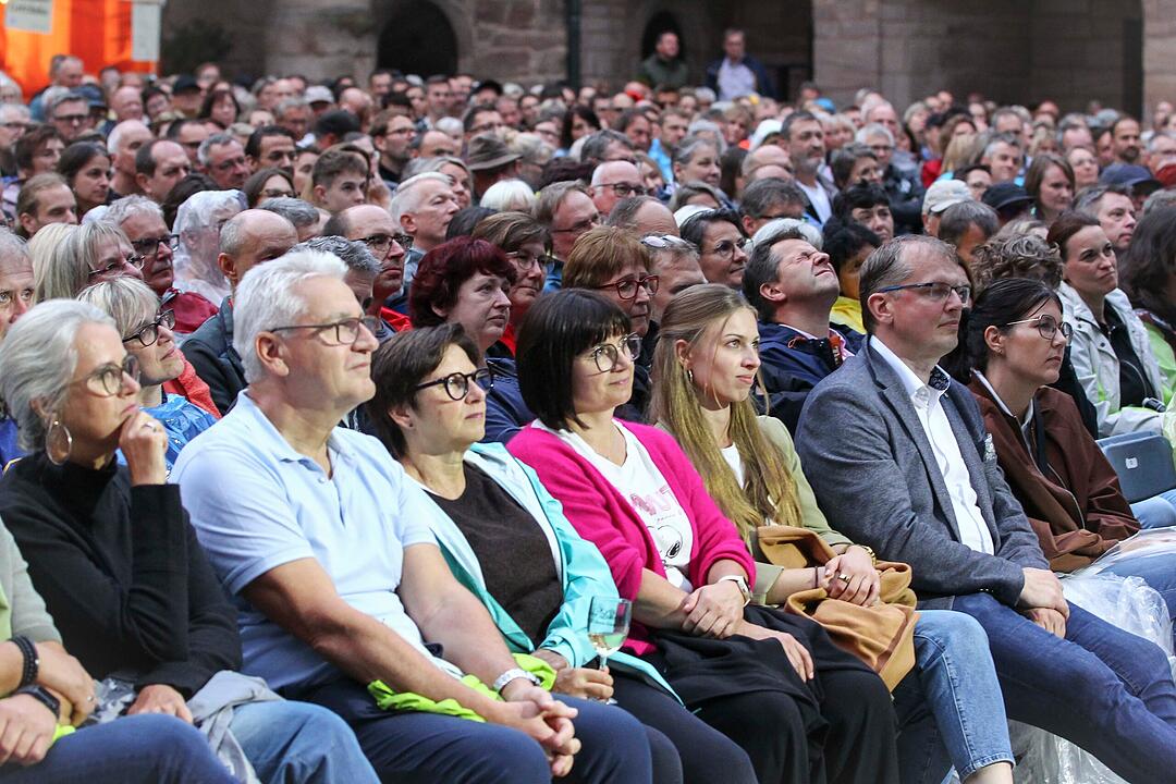 Programm: &bdquo;Macht was sie will&ldquo;