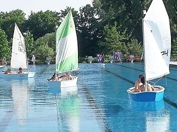 Segeln im K&ouml;nigsbad Foto: H. G. Braun