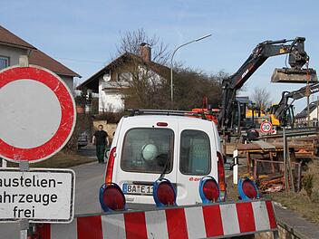 Die Ortsdurchfahrt Schmeilsdorf ist gesperrt. Fotos: Jürgen Gärtner