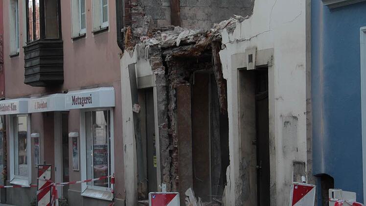 Als die Fassade instabil geworden ist ...  Foto: Jochen Nützel