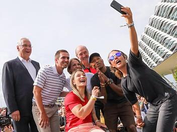 Bayerns Innenminister Joachim Herrmann, Fußball-Weltmeister Philipp Lahm,  Magdalena Neuner, Kristina Vogel, Stan Smith, Pharrell Williams und Laura Dahlmeier feierten mit Adidas. Fotos: Barbara Herbst
