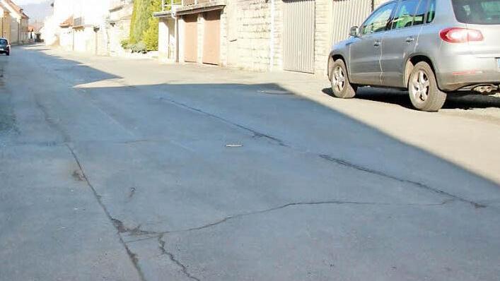 Bis 2018 sieht der Finanzplan von Wallenfels 500 000 Euro für Straßensanierungen vor. Foto: Archiv