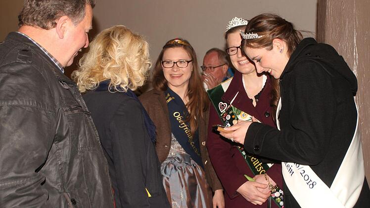 chon gepostet als Weinprinzessin vom Bierfest? Foto: Günther Geiling