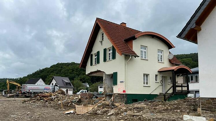Feuerwehr Bamberg kehrt aus Hochwassergebiet Ahrweiler zurück
