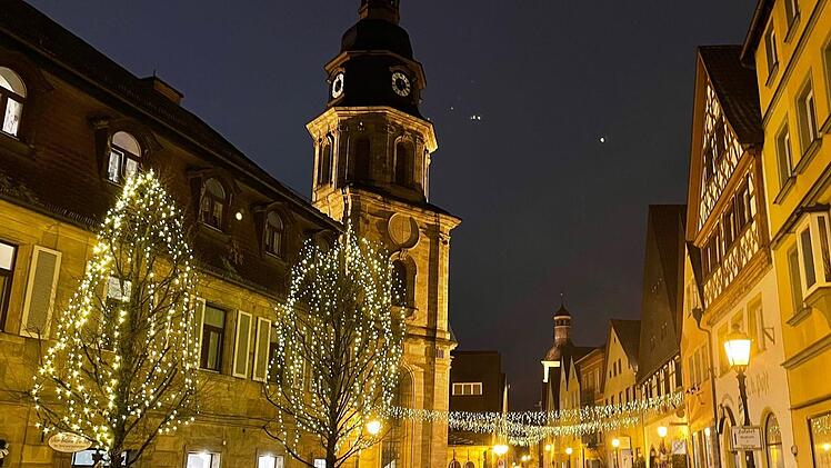Stimmungsvoll: die Kulmbacher Weihnachtsbeleuchtung. Foto: Jürgen Gärtner