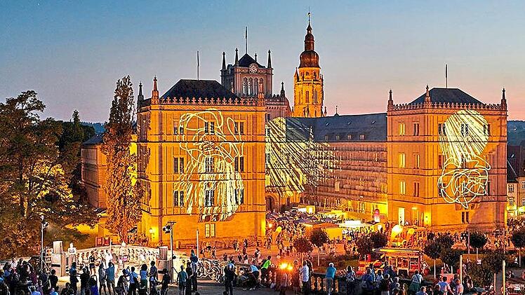 Coburg gl&uuml;ht im Glanze dieses Lichtes ... oder so &auml;hnlich.Kunstsammlungen der Veste
