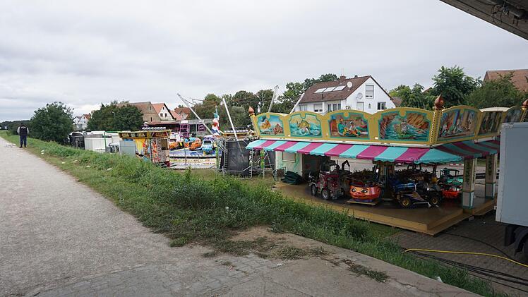 Unter der Brücke am Kanal kam es im September vergangenen Jahres  während der Kerwa in Hirschaid zu sexuellen Übergriffen und  einer größeren Schlägerei. Archivfoto: Sebastian Martin