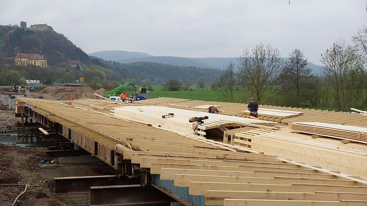 Wie ein Schiffsgerippe sieht die Holzkonstruktion aus.Foto: Arkadius Guzy