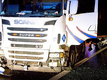 Der 38-jährige Lkw-Fahrer, der sich am Dienstagabend bei Coburg eine Verfolgungsjagd mit der Polizei geliefert hatte, sitzt in Untersuchungshaft.news5