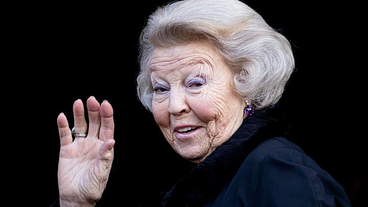 Königin Beatrix saß 33 Jahre auf dem niederlädnischen Thron, ehe sie am Koninginnedag, dem Nationalfeiertag der Niederlande, im Jahr 2013 zugunsten ihres Sohnes abdankte.