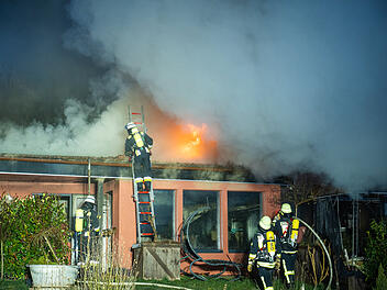 Schlüsselfeld: Mann nach Großbrand tot aufgefunden