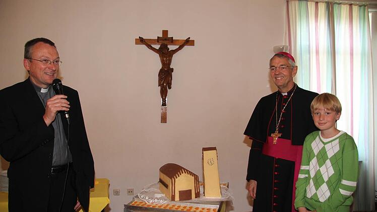 Pfarrer Thomas Wagner ergriff da Wort. Foto: Sonja Adam