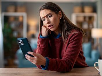 Betr&uuml;ger nutzen Namen von Trading-Plattform