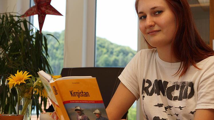 Lena Halbig bereitet sich auf ihren Freiwilligendienst in Kirgistan vor.Foto: Arkadius Guzy