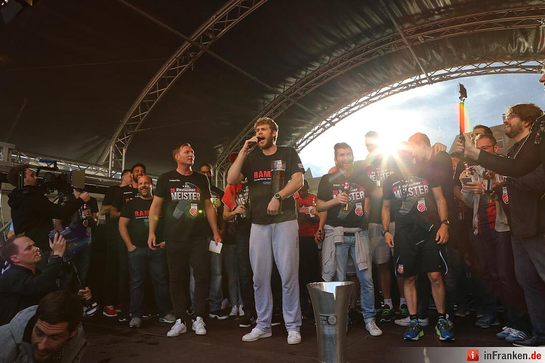 Brose-Baskit zum  achten mal Meister; Foto: Barbara Herbst