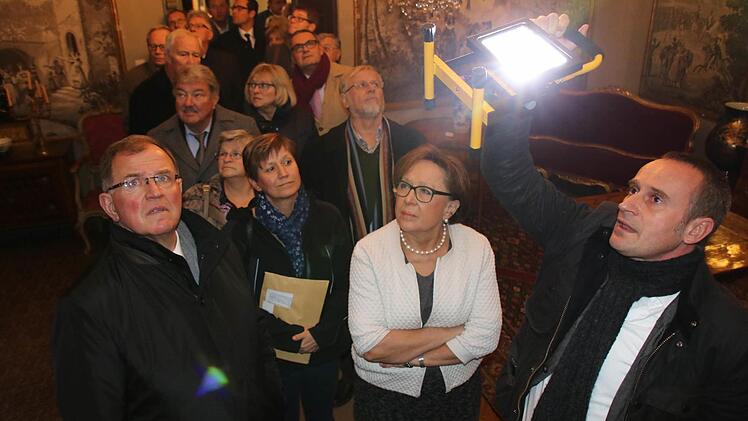 Eindrücke von der Sondersitzung des Bezirkstages in Aschach mit Besichtigung des Schlosses. Foto: Ralf Ruppert