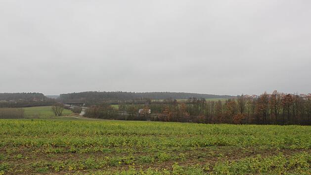 Einem Bauleitverfahren für eine westliche Teilfläche mit einer Größe von 1,7 Hektar neben der Autobahnbrücke, von Knetzgau kommend in Richtung Westheim, stimmte der Gemeinderat zu.Christiane Reuther