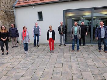 Der neue Gemeinderat von Thundorf: (von links) Jennifer Beck, Dieter Büchner, Melanie Alsdorf, Bernhard Düker, Bgm. Judith Dekant, Jochen Heller, Jürgen Schleier, Volker Mauer, Alexander Geiling.