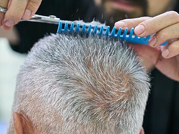 Gratis Haarschnitt für Senioren