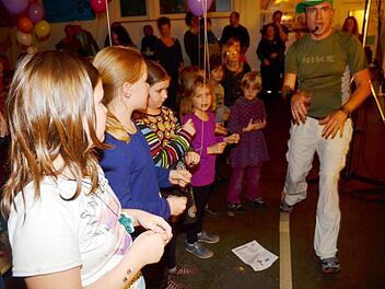 Der Entertainer und Liedermacher mischte sich auch unter seine Fans.  Fotos: K.-H. Hofmann