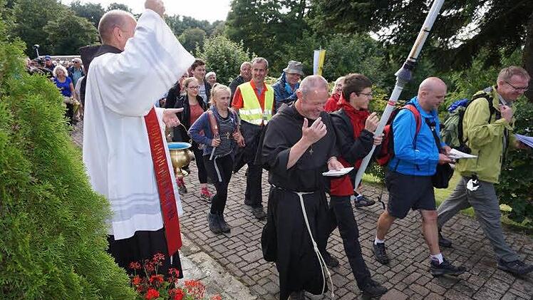 Impressionen von der Kreuzbergwallfahrt. Foto: Marion Eckert