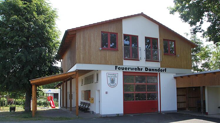 Das Feuerwehrhaus in Danndorf ist Wahllokal für die Bewohner des Dorfes und die Nachbarn aus Schimmendorf. Foto: Alexander Hartmann