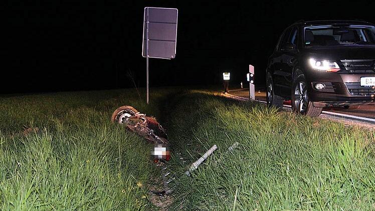 Motorradunfall bei Scheßlitz am 24. April 2015 Foto: Ferdinand Merzbach