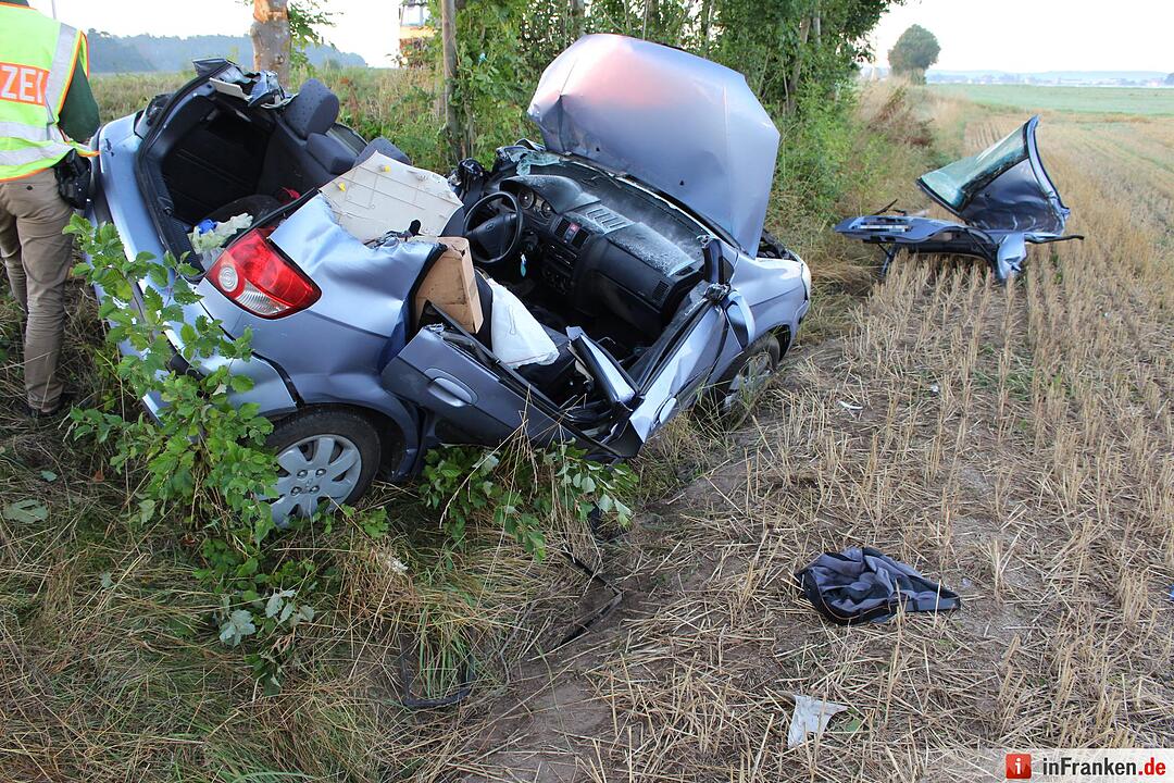 Tödlicher Verkehrsunfall auf der B2 bei Schwabach
