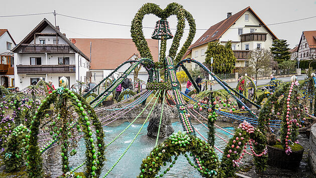"Der gr&ouml;&szlig;te Osterbrunnen der Welt" - das sind die Highlights in der Fr&auml;nkischen Schweiz