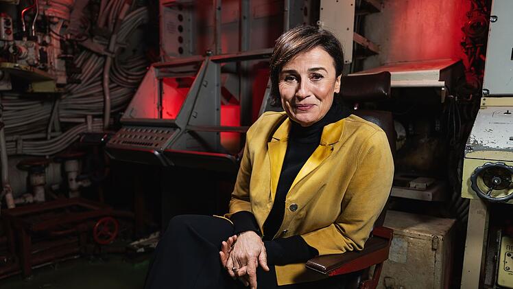 Sandra Maischberger spricht bei "K&auml;pt'ns Dinner" auch &uuml;ber ihren Kleiderschrank.