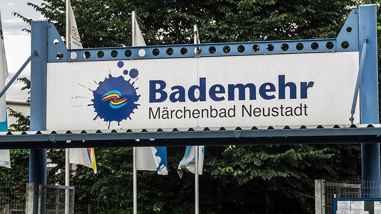 Symbolbild Bademehr in NeustadtFoto: Jochen Berger