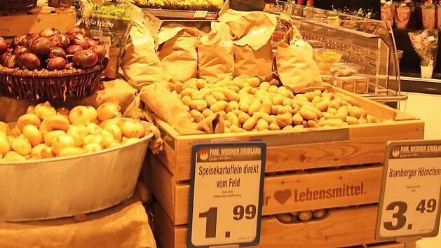 Regionale Produkte werden immer mehr gekauft: So auch die Kartoffeln der Familie Weidner aus Stublang.  Fotos: Theresa Schiffl