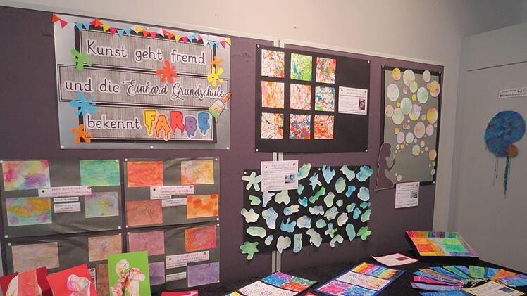 Im Rahmen des Kunstprojektes sind unter anderem  Werke aus der Einhard-Grundschule zu sehen. Foto: Doris Bauer