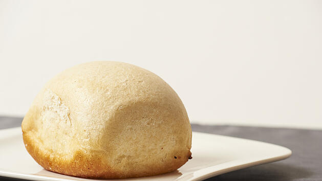 Dampfnudeln mit Weinso&szlig;e