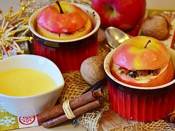 Bratapfel - das perfekte Dessert in der Weihnachtszeit.
