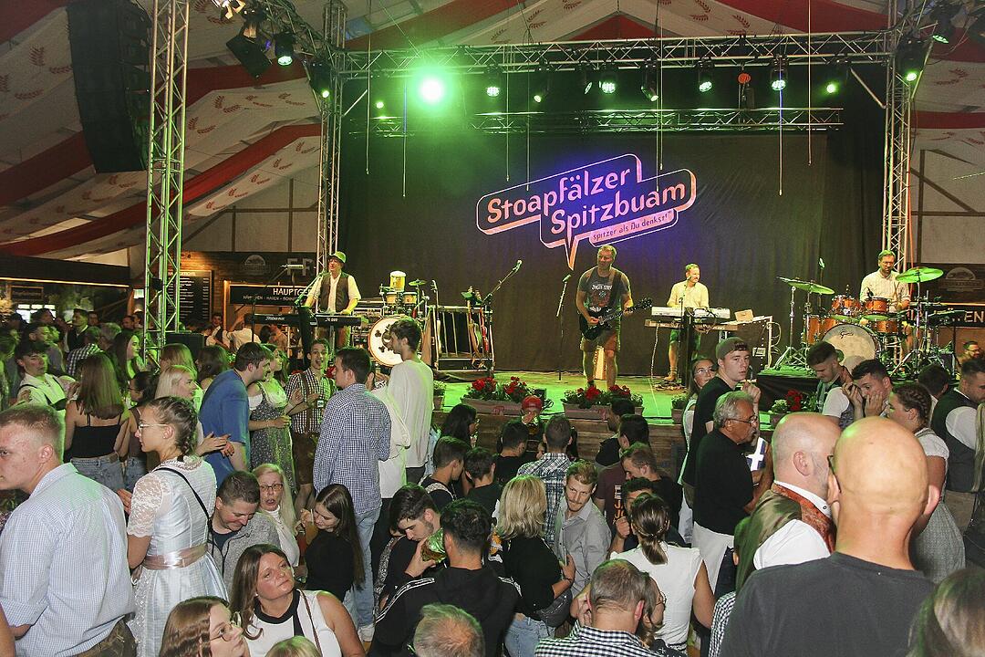 Am Donnerstag spielten die "Stoapfälzer Spitzbuam".