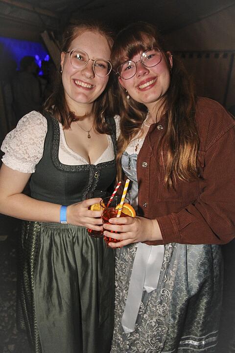 Mit der Partyband "Popnach8"!