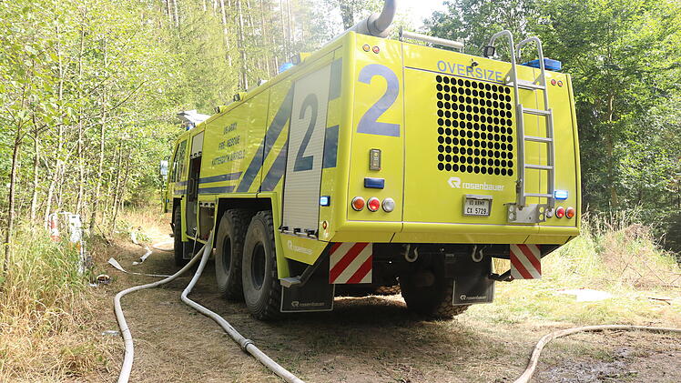 Waldbrand ruft Feuerwehr auf den Plan: Rund 20 Hektar stehen in Flammen